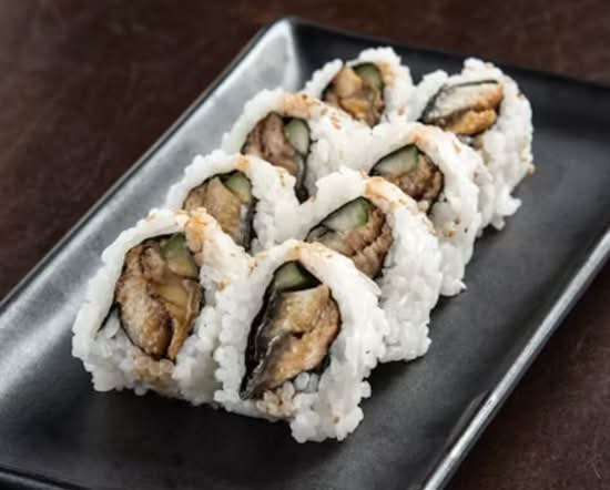 M16 Eel cucumber roll 烤鳗鱼青瓜卷